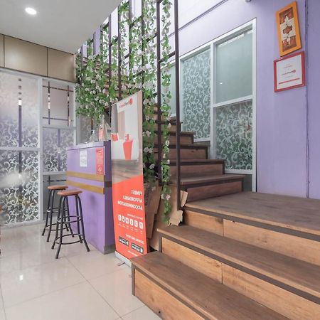 Reddoorz @ Gatot Subroto Street Bandung 3 Hotell Eksteriør bilde