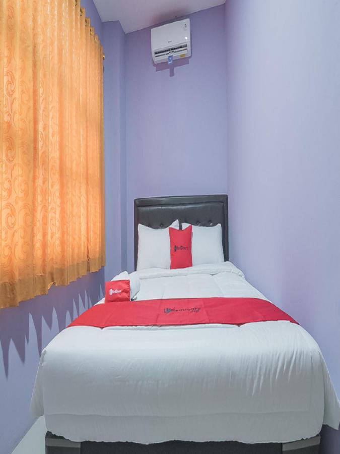 Reddoorz @ Gatot Subroto Street Bandung 3 Hotell Eksteriør bilde